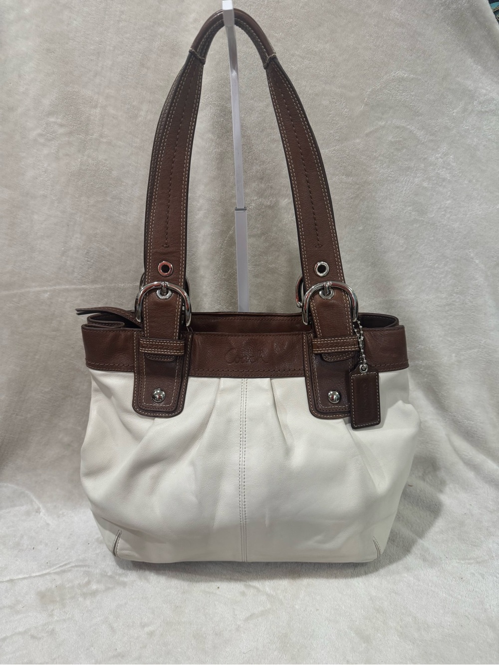 Coach Soho White and Brown Leather Shoulder Bag